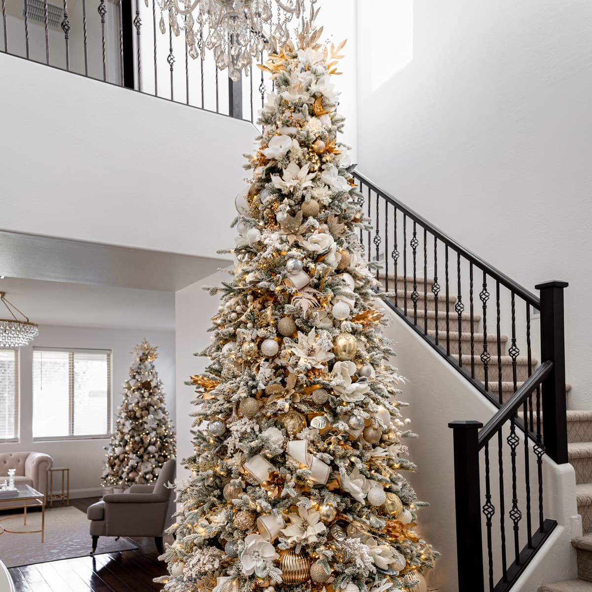Hiring a decorator for Christmas: Tips for getting the look for less