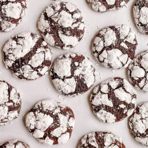 A photo showing a spread of my gluten-free chocolate crinkle cookies.