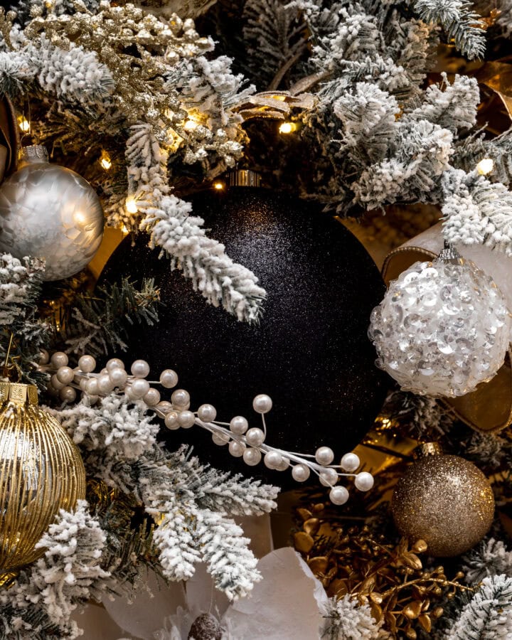 Decorating a Glamorous Black White and Gold Christmas Tree