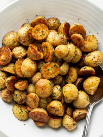 Garlic Dill Roasted Potatoes